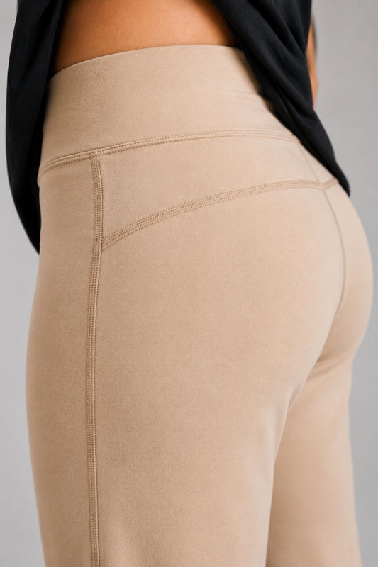 9949 - Pantalón Recto Bassic