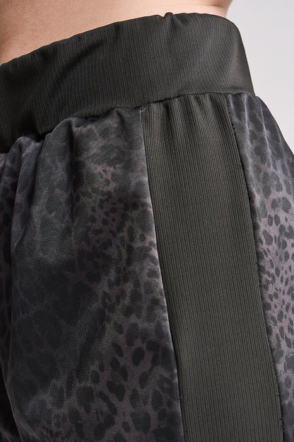 4156 - Pantalón Leopard