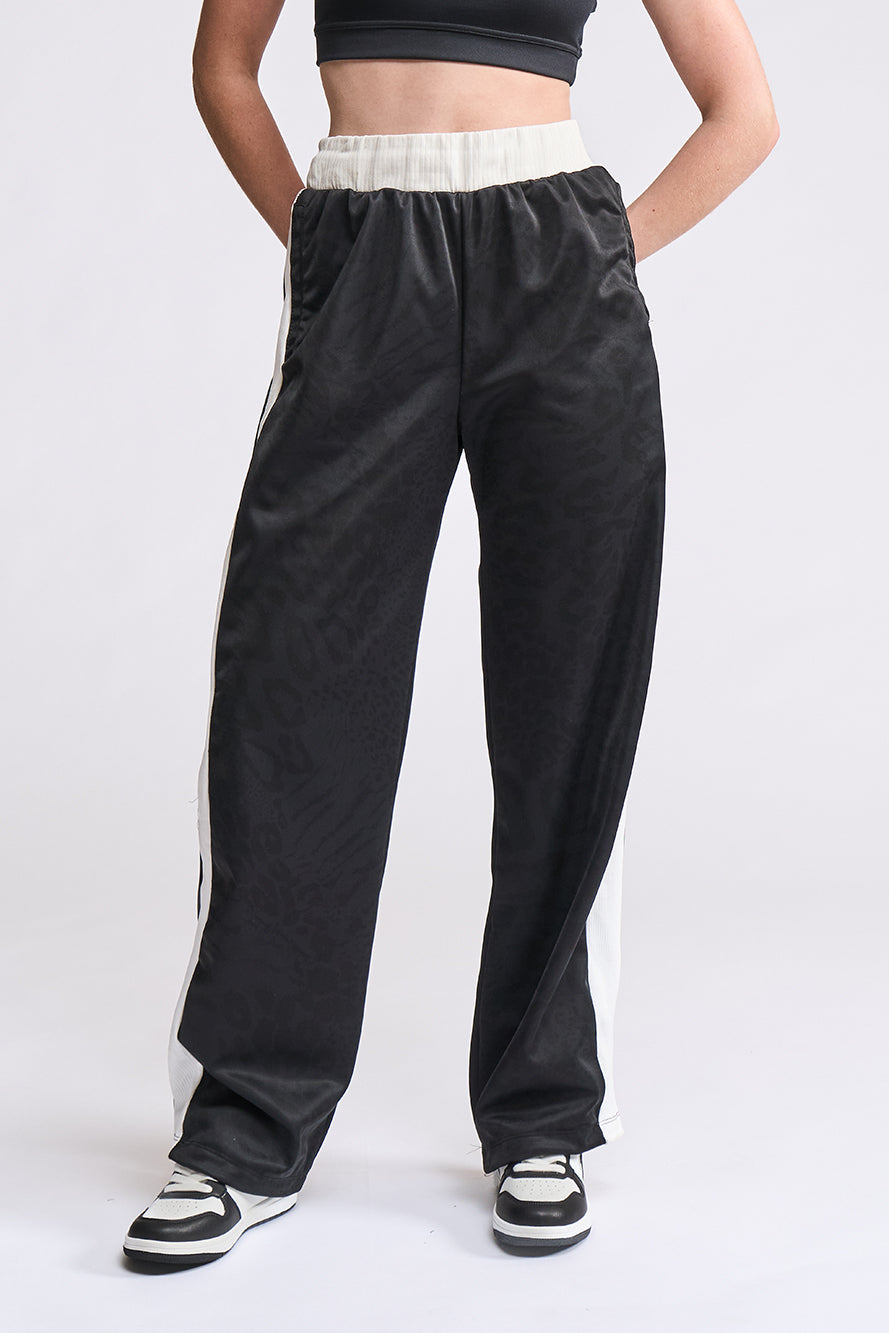 4156 - Pantalón Leopard