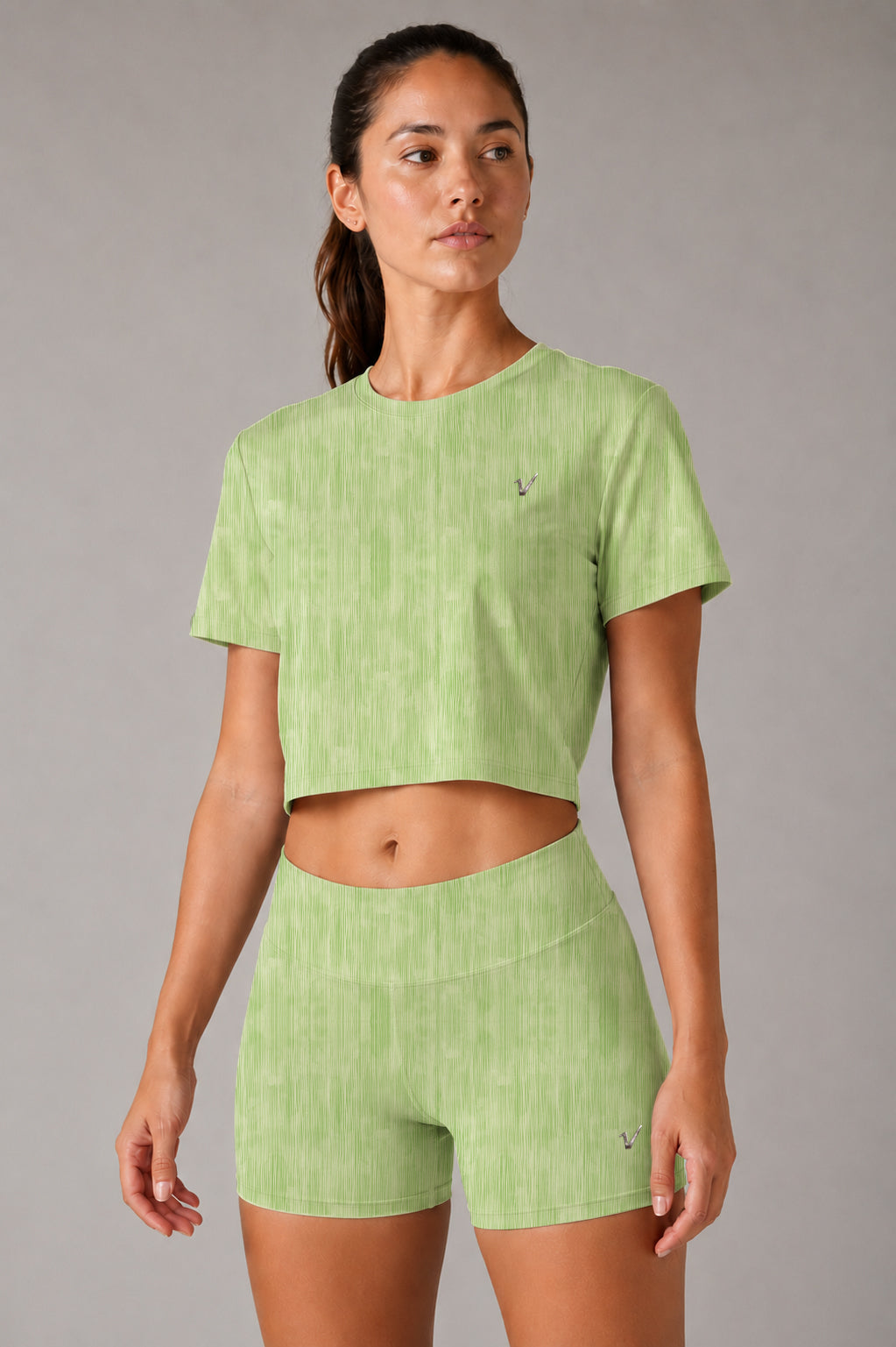 4214 - Remera Crop Training