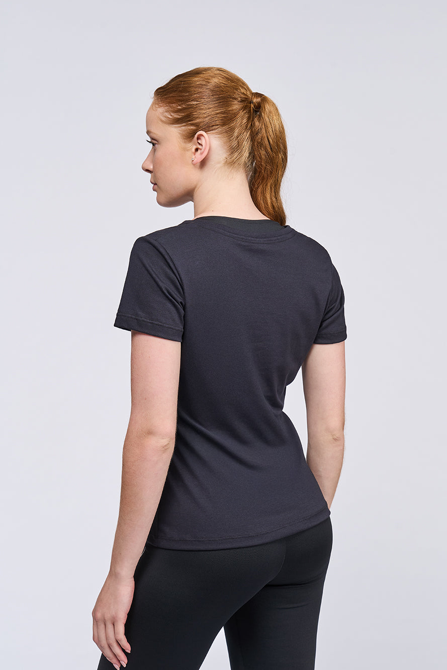 9246 - Remera escote en V Essential
