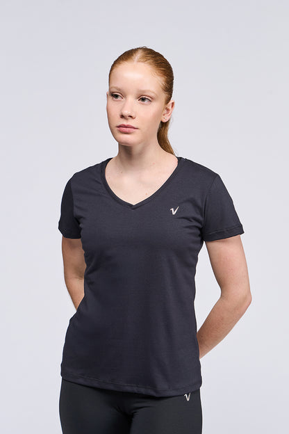 9246 - Remera escote en V Essential