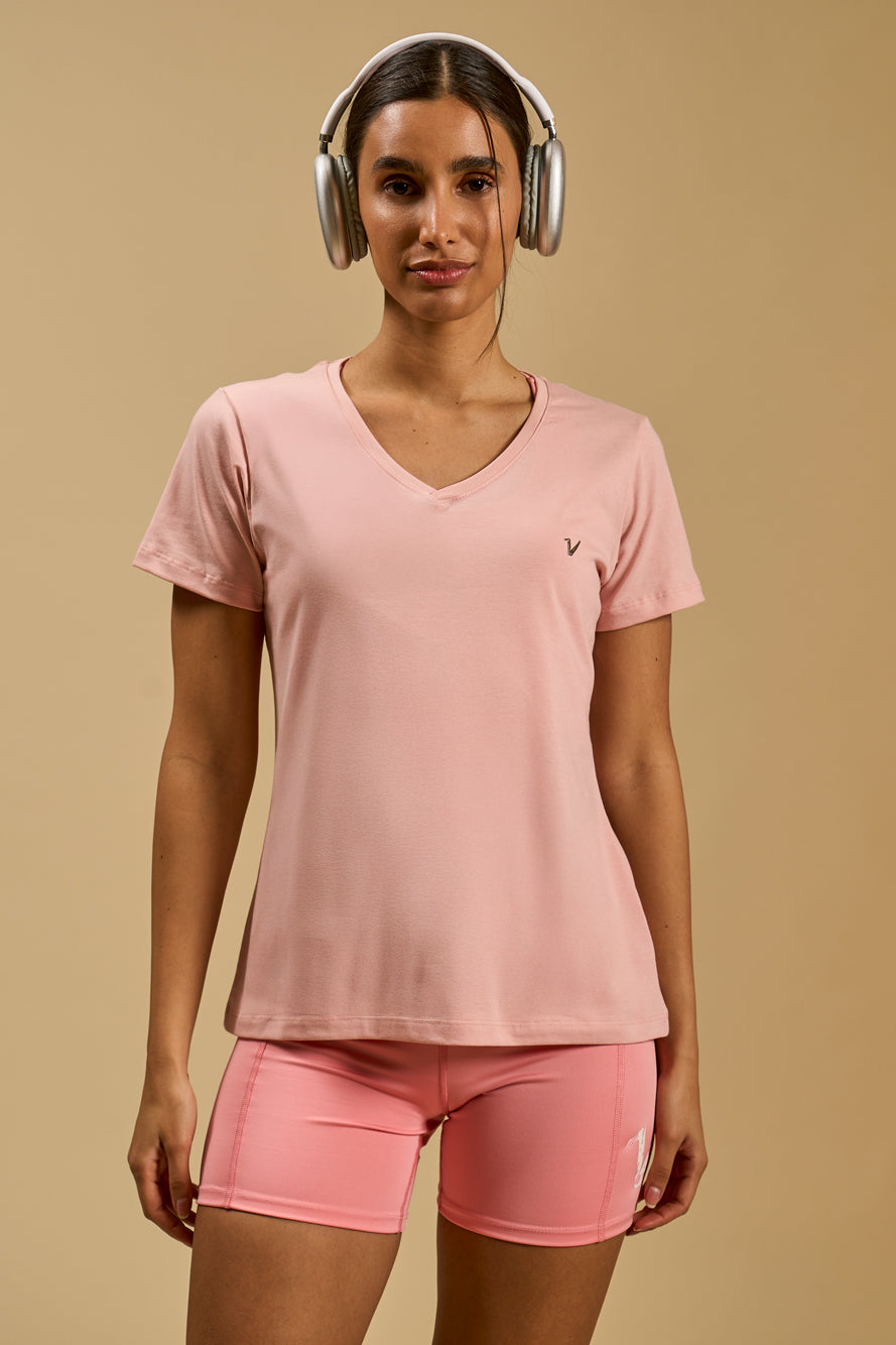 9246 - Remera escote en V Essential (fw)