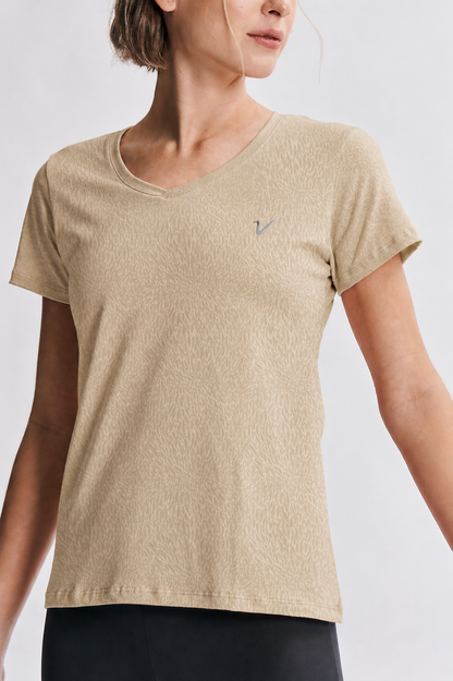 9246 - Remera escote en V Essential