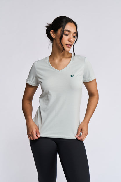 9246 - Remera escote en V Essential