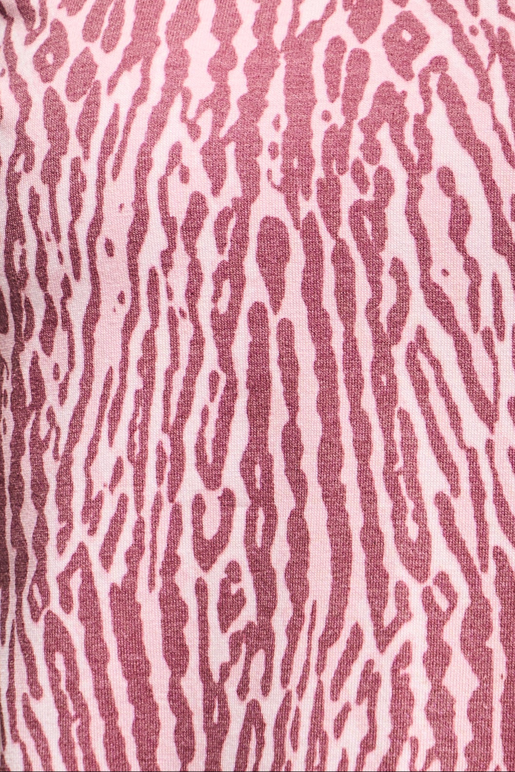 9246 - Remera escote en V Essential