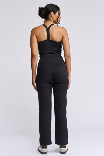 9949 - Pantalón Recto Bassic